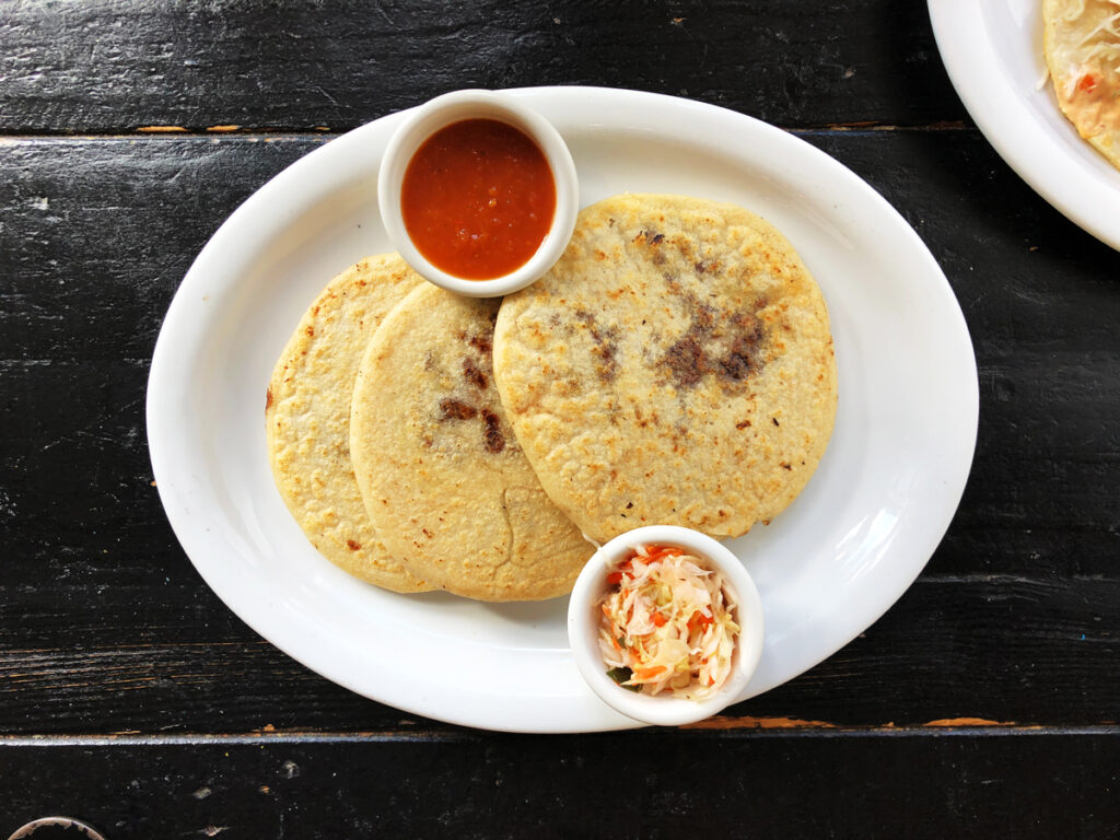 casa_latina_pupusa_2